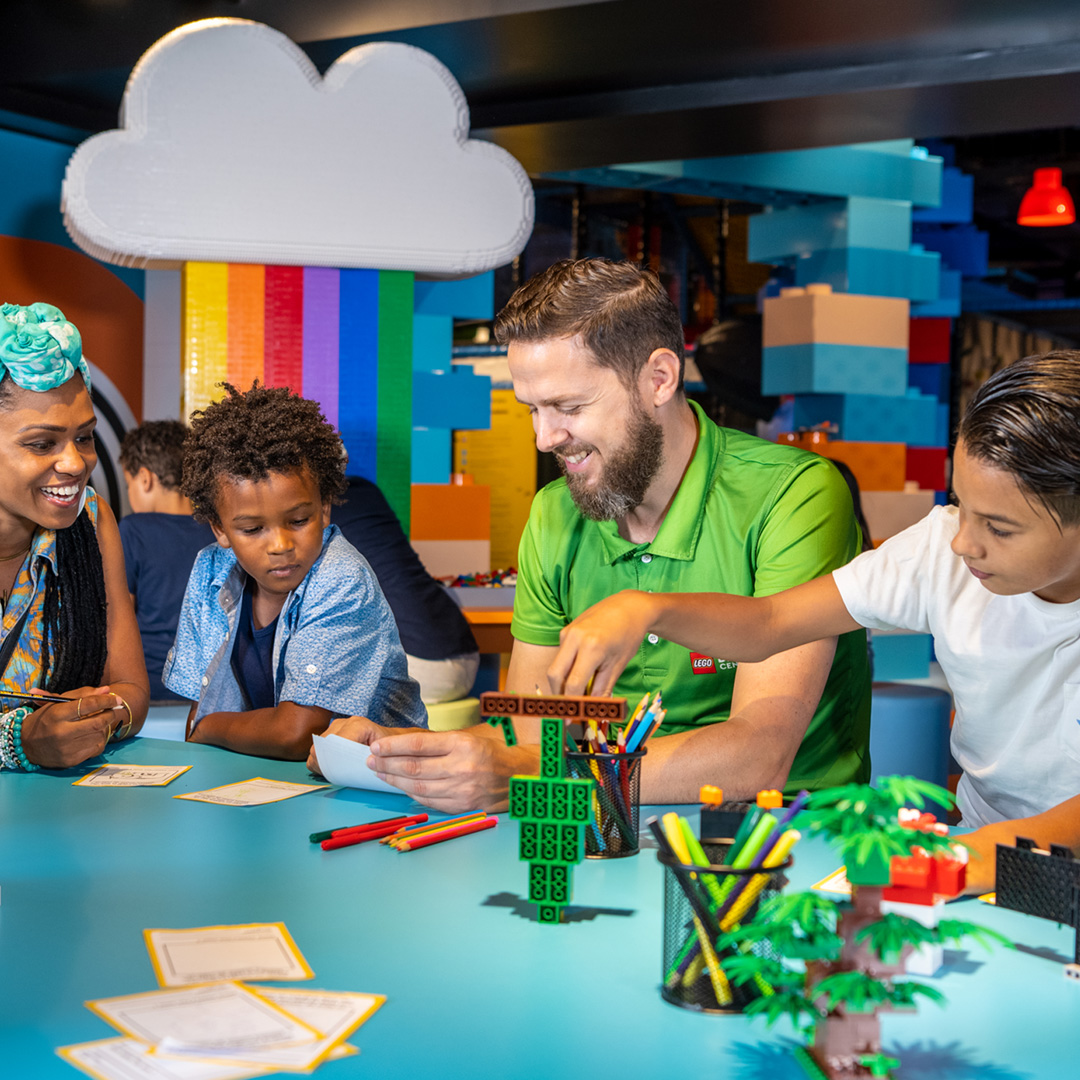 Legoland build and outlet play